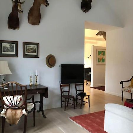 Cozy, Quiet Guest House Perfect For Business Or Pleasure ヒレレズ エクステリア 写真