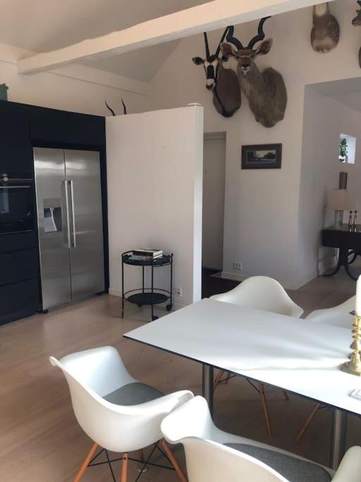 Cozy, Quiet Guest House Perfect For Business Or Pleasure ヒレレズ エクステリア 写真